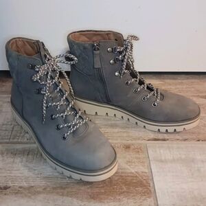 Caslon Hanley Water Resistant Lace-up Ankle Booties